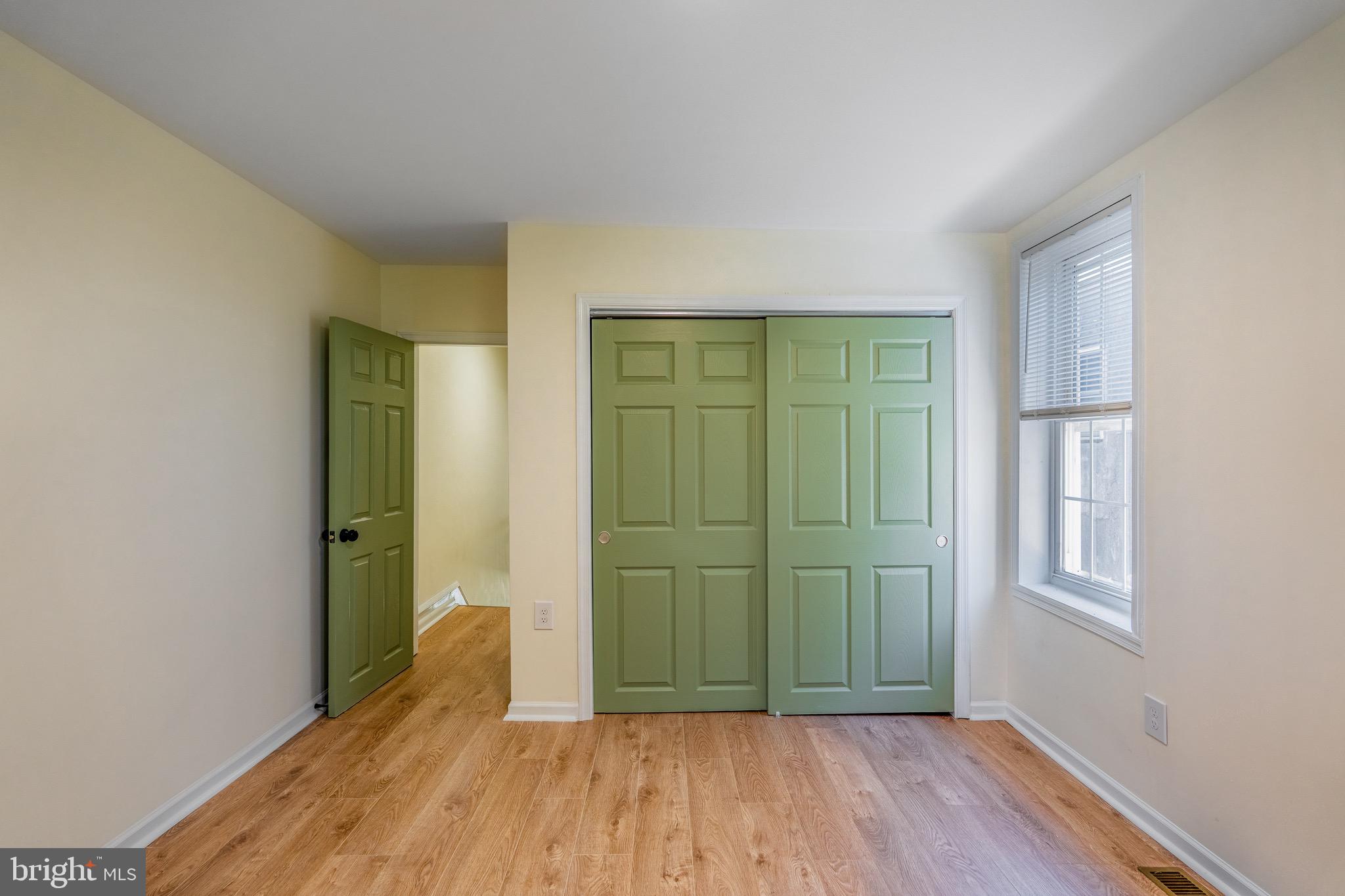 POINT BREEZE - Residential