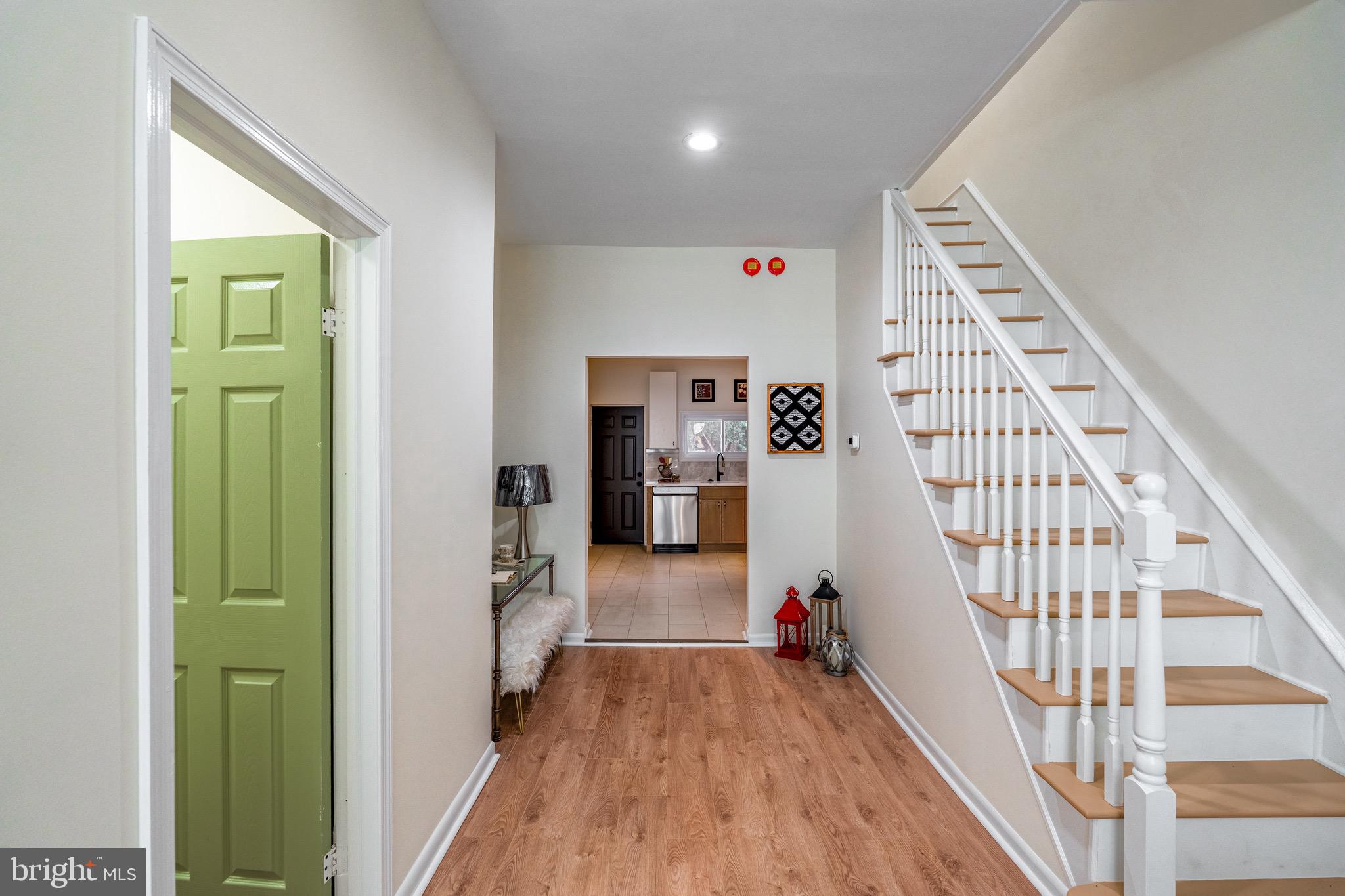 POINT BREEZE - Residential