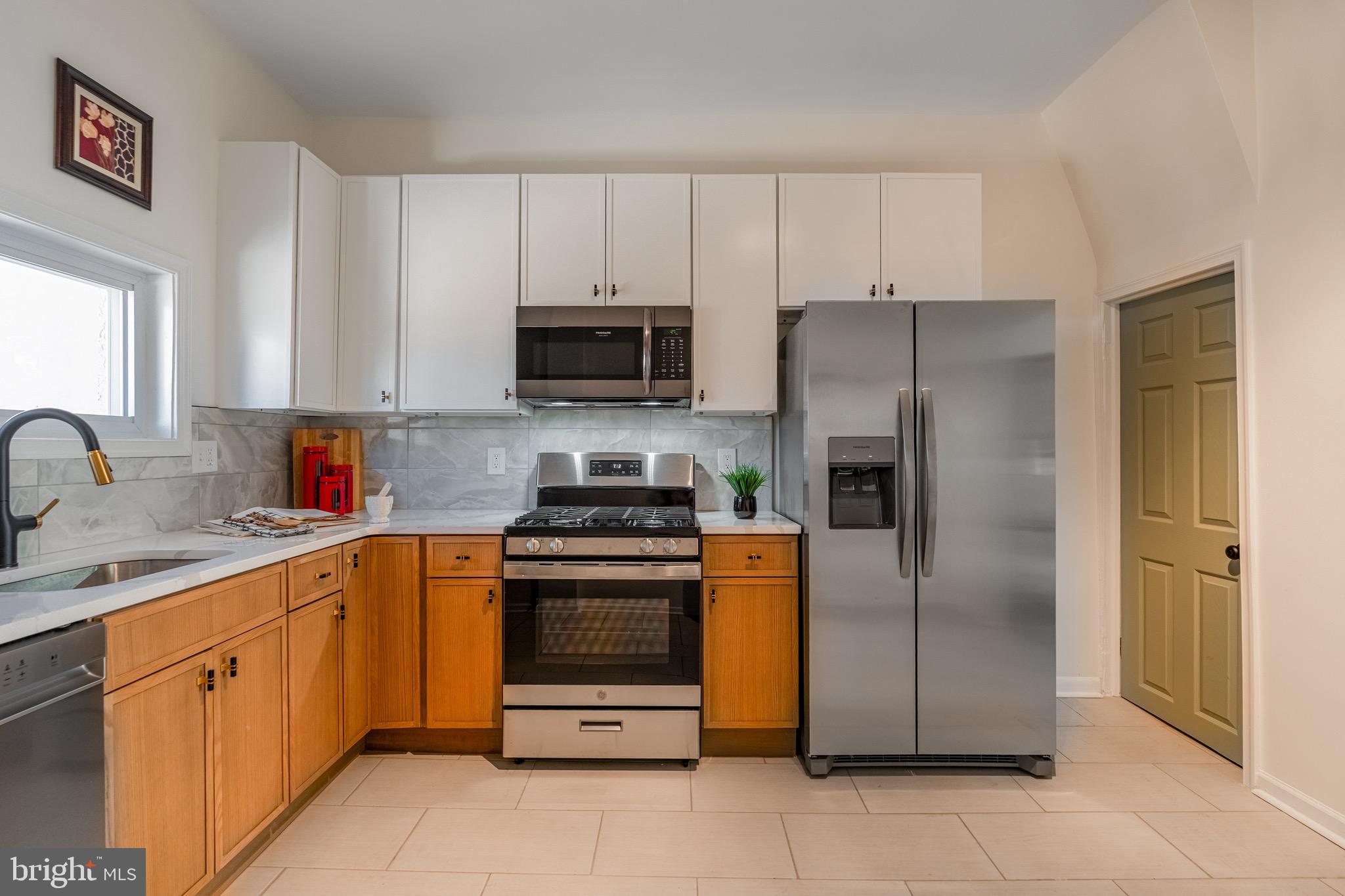 POINT BREEZE - Residential