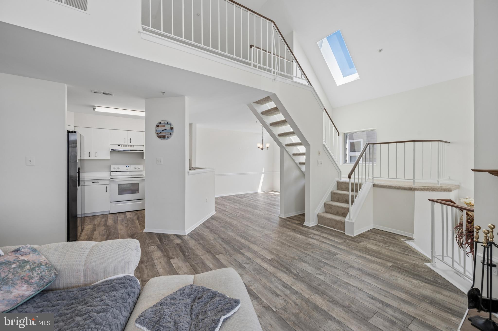 WOODLAND VILLAGE - Residential