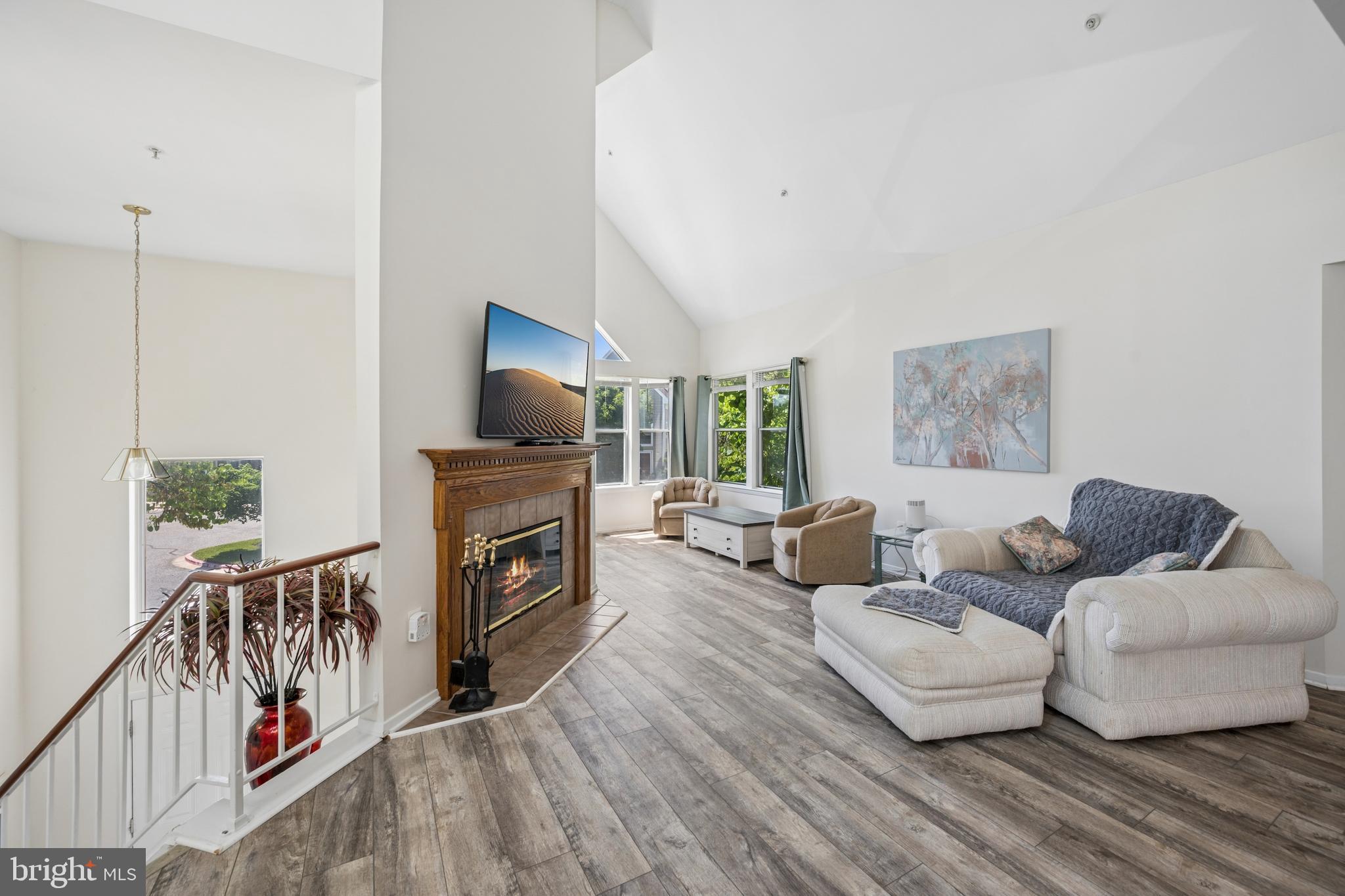 WOODLAND VILLAGE - Residential