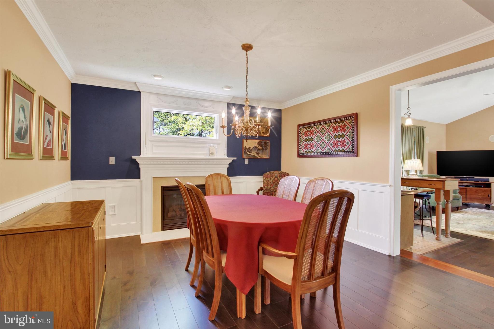 HUNTERS CROSSING - Residential