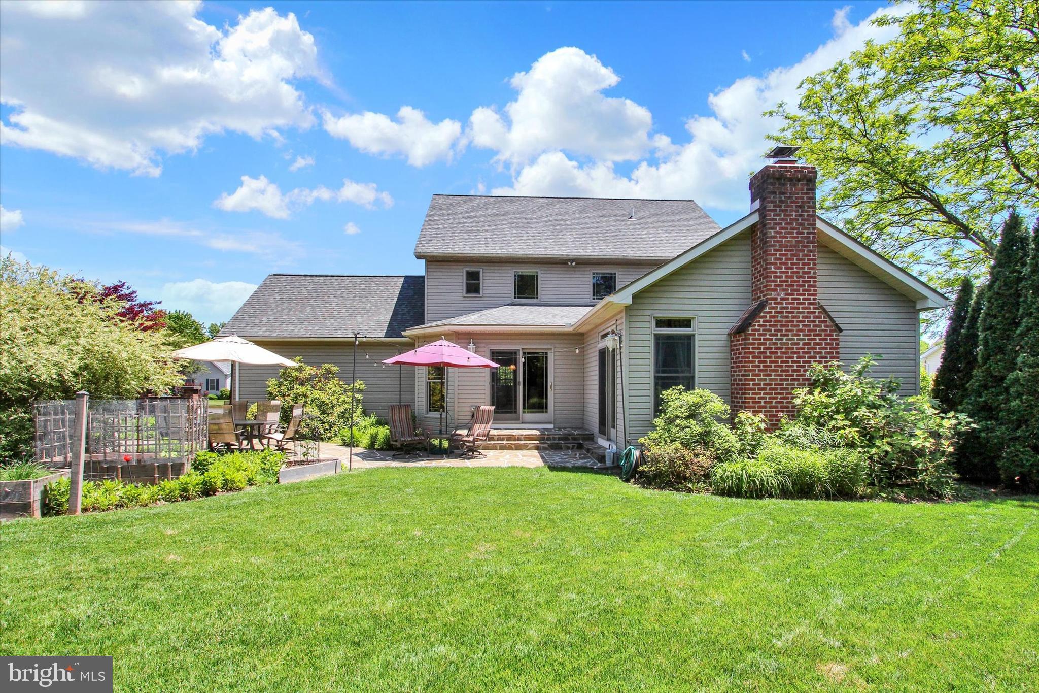 HUNTERS CROSSING - Residential
