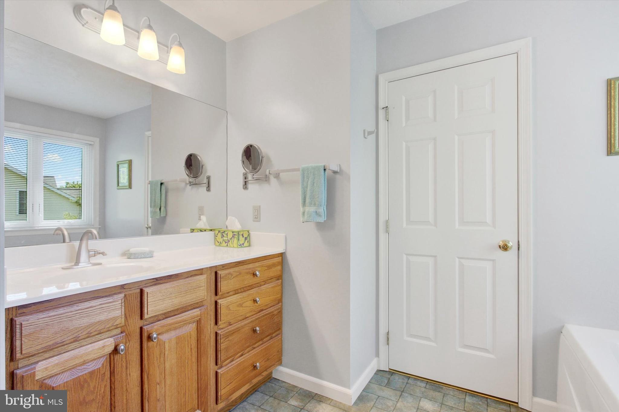 HUNTERS CROSSING - Residential