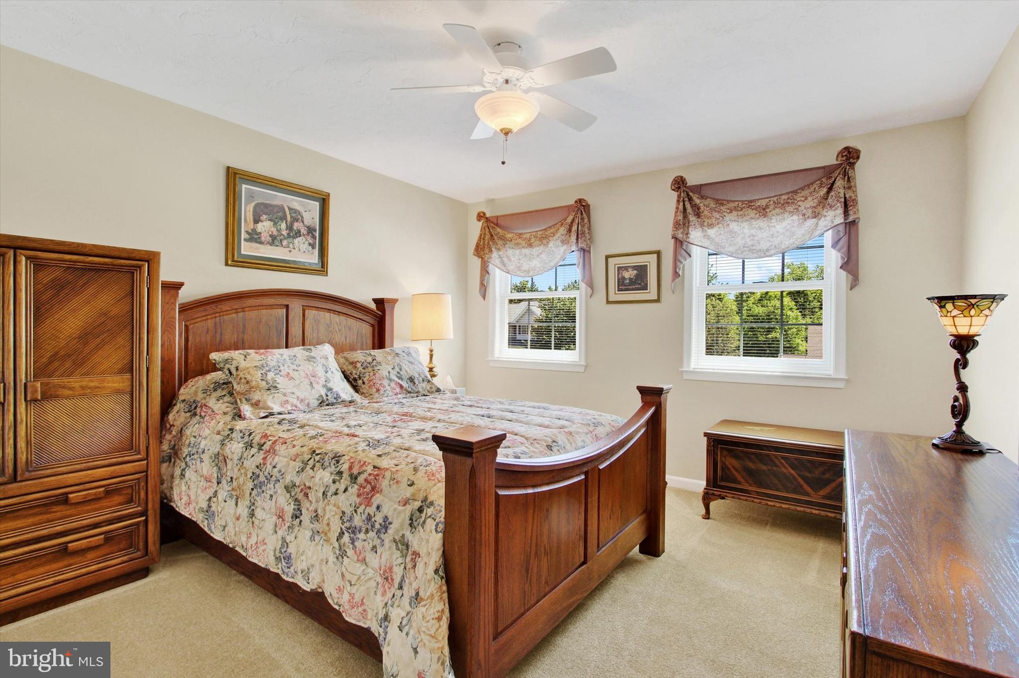 HUNTERS CROSSING - Residential