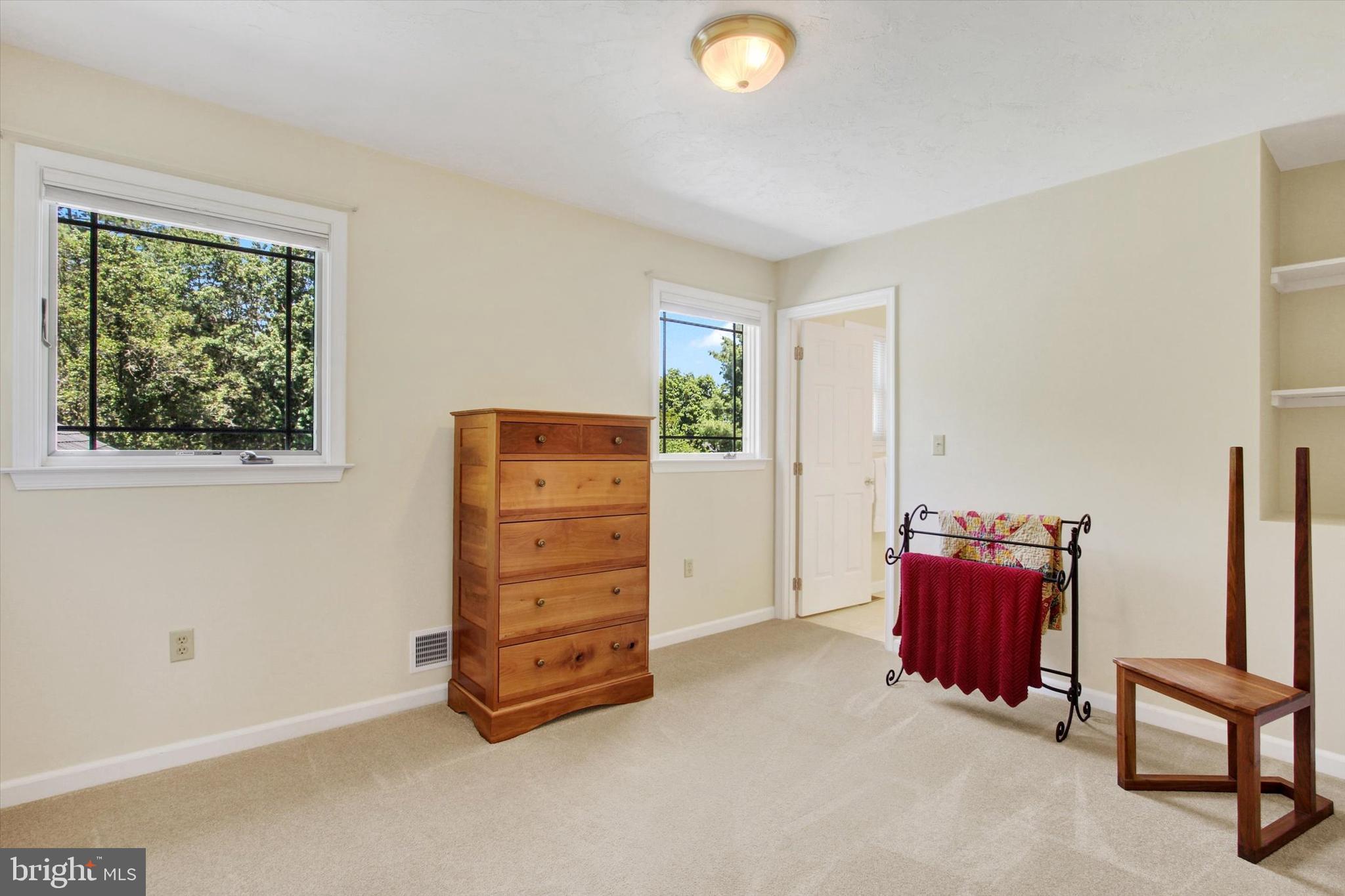 HUNTERS CROSSING - Residential