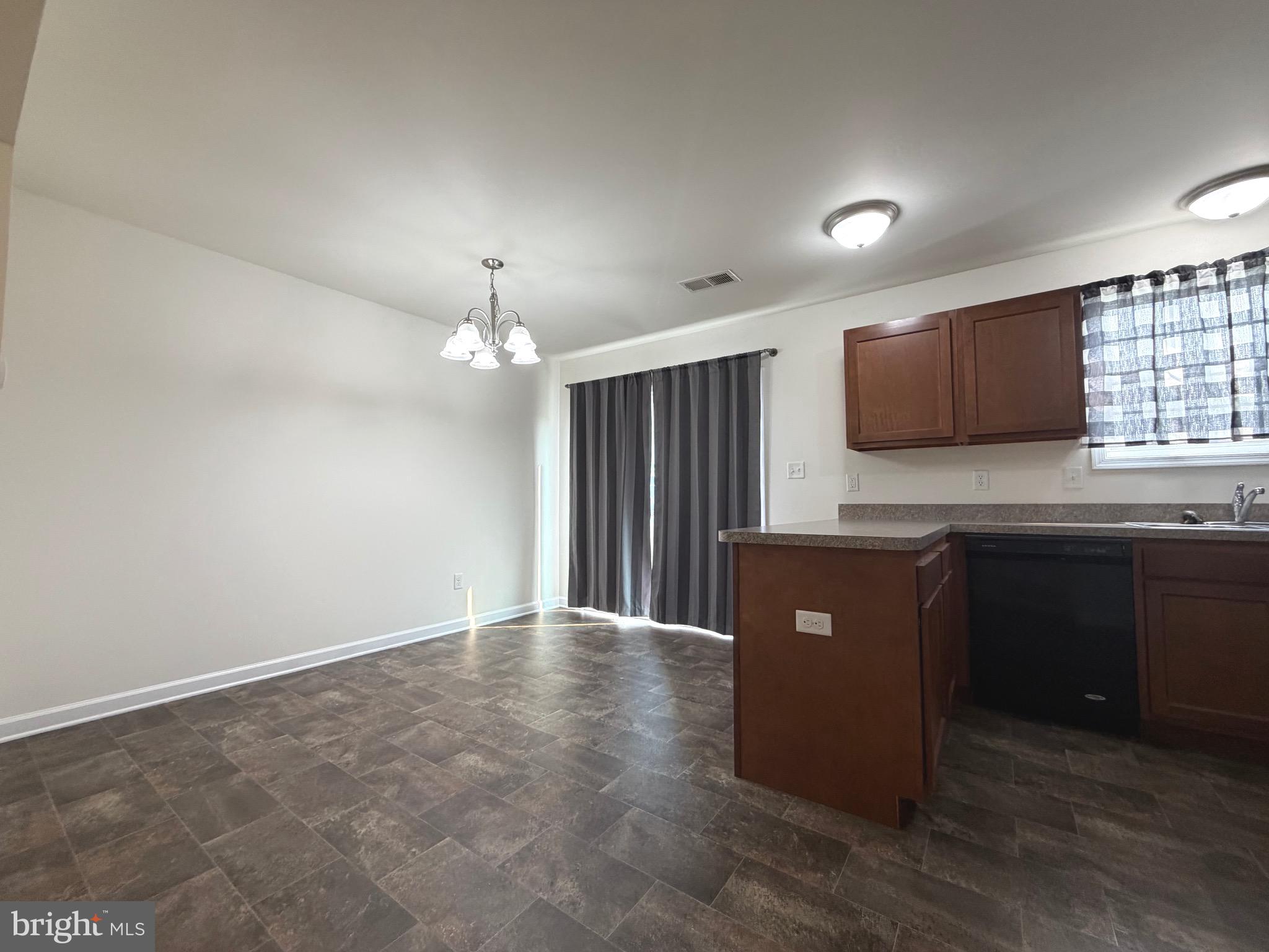 INWOOD VILLAGE - Residential
