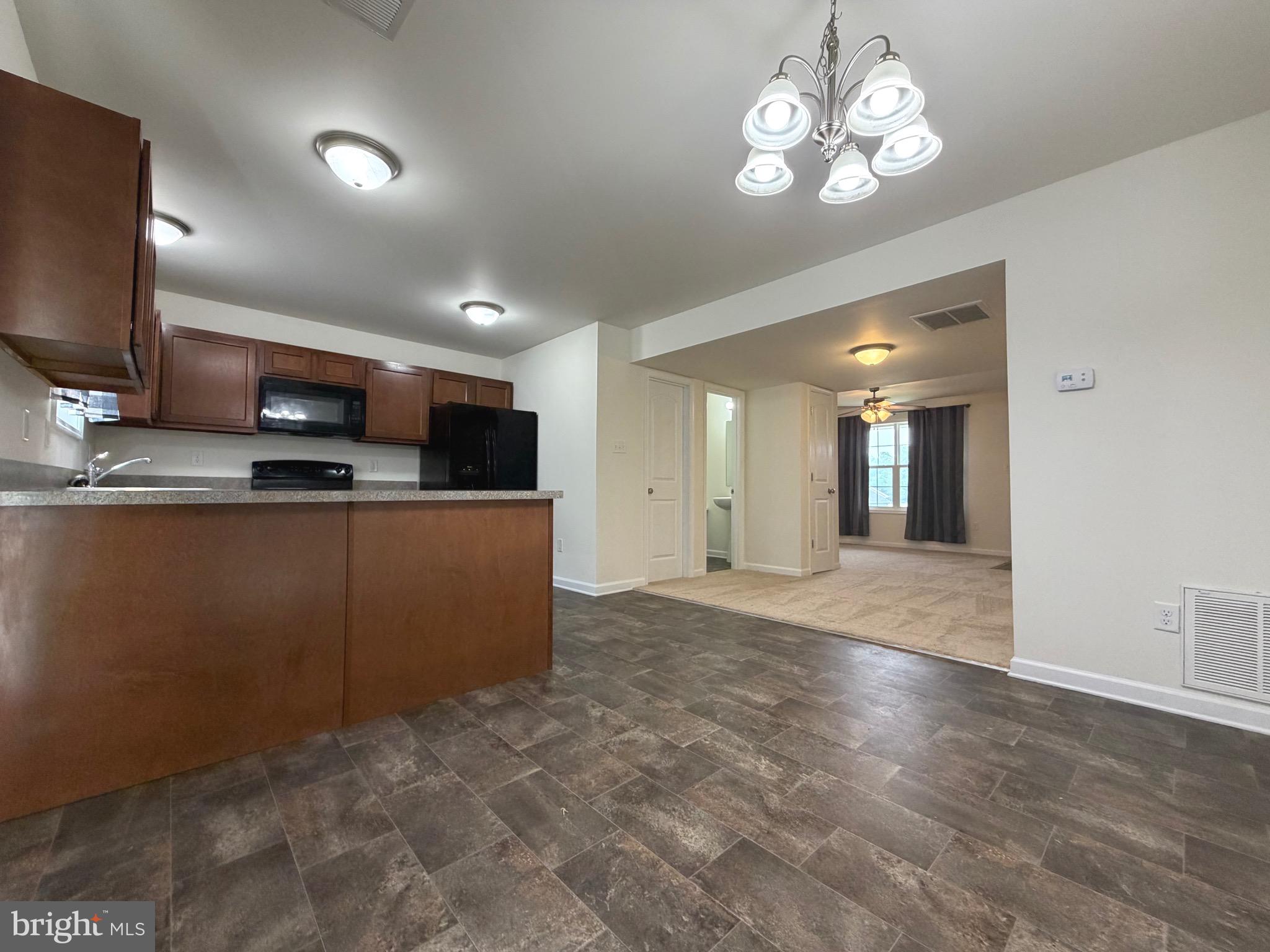 INWOOD VILLAGE - Residential