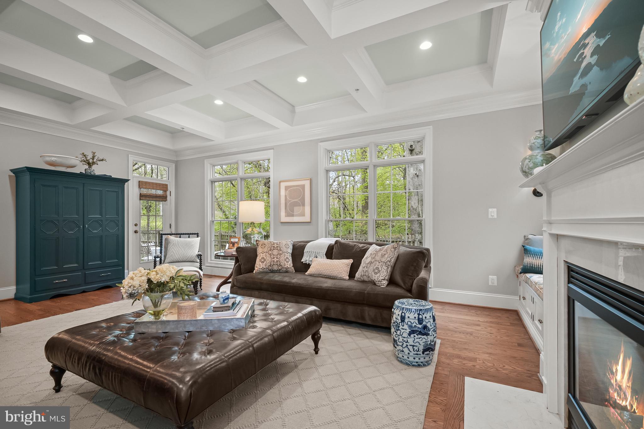 AYRLAWN - Residential