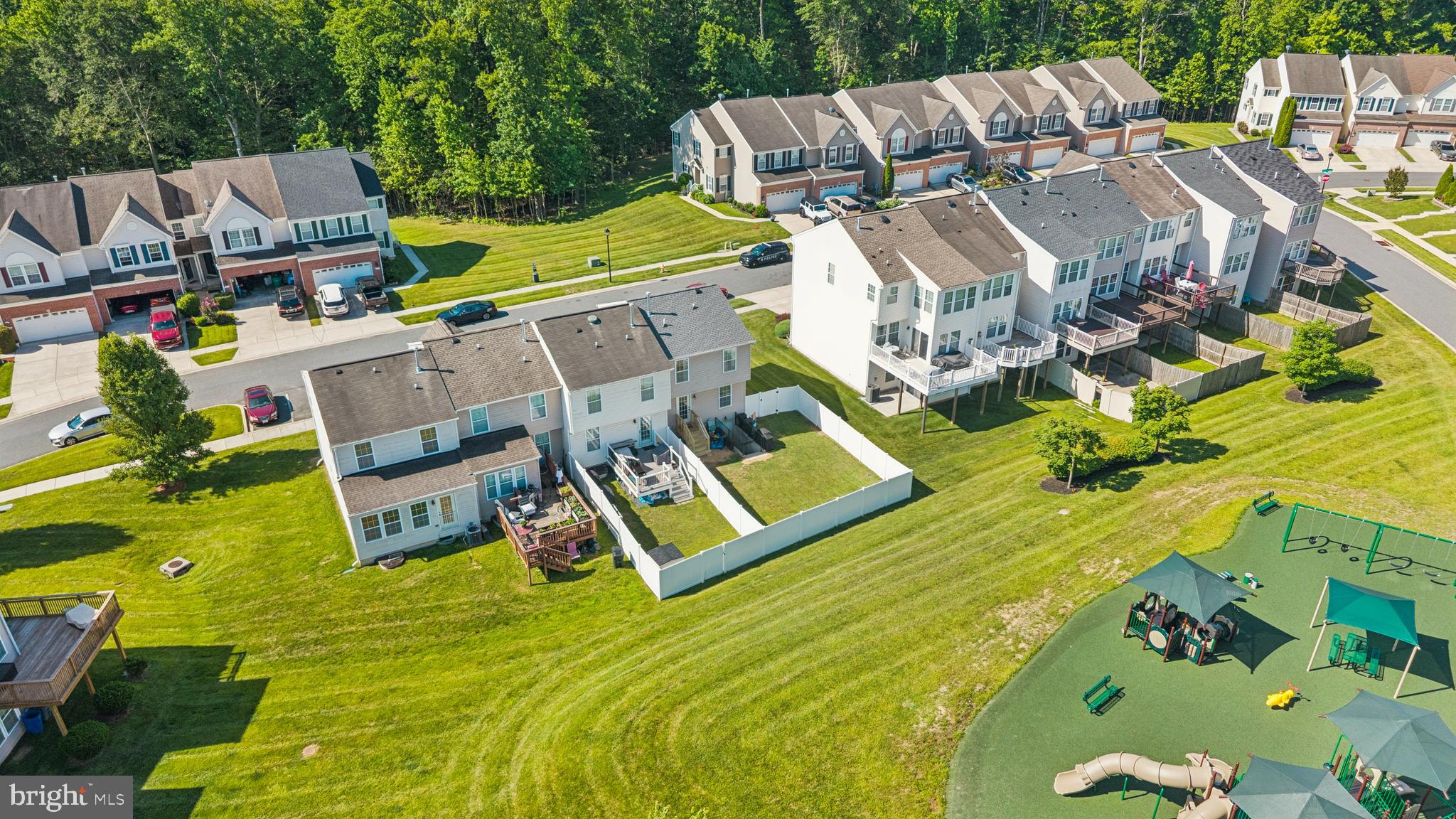 HOLLY WOODS - Residential
