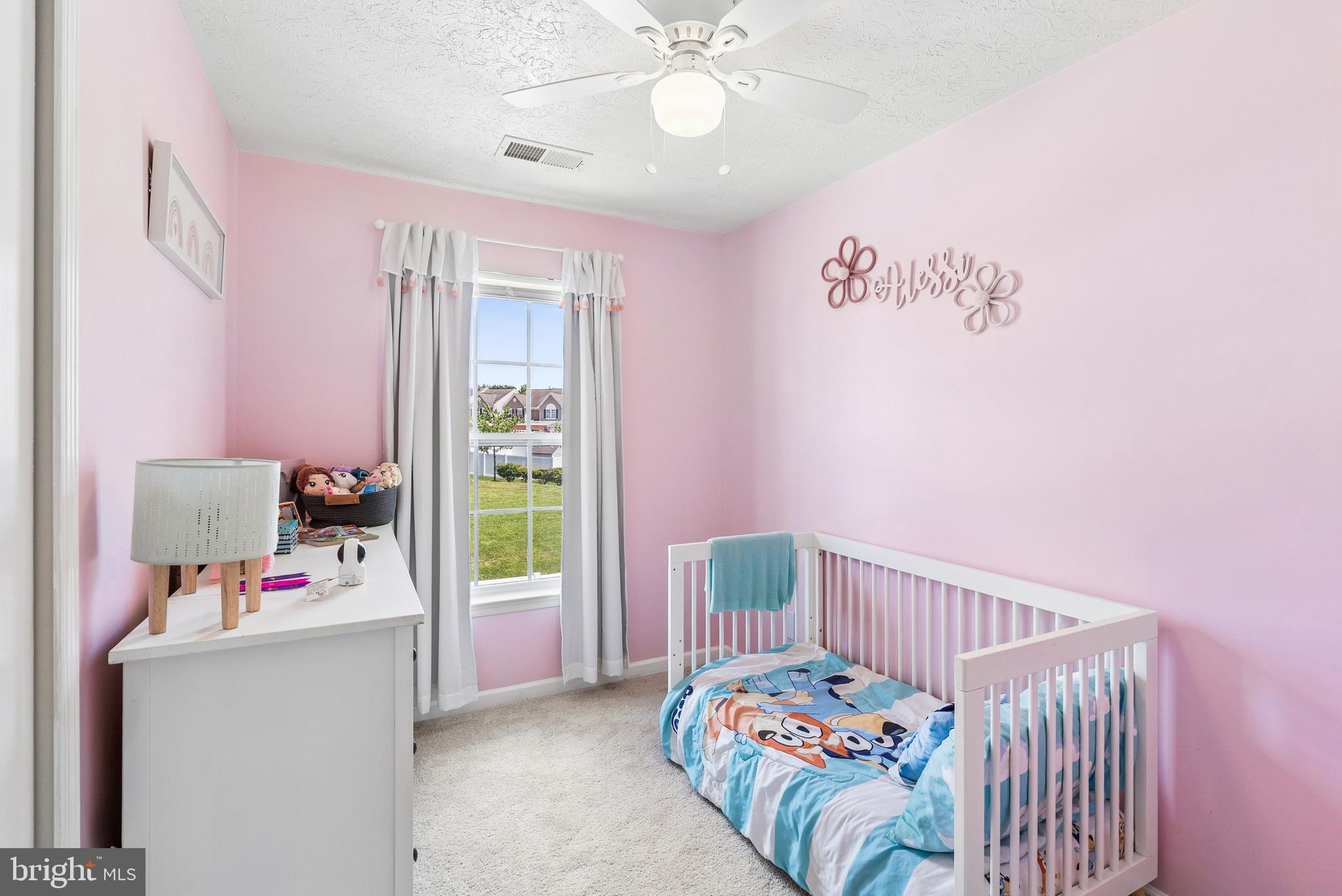 HOLLY WOODS - Residential