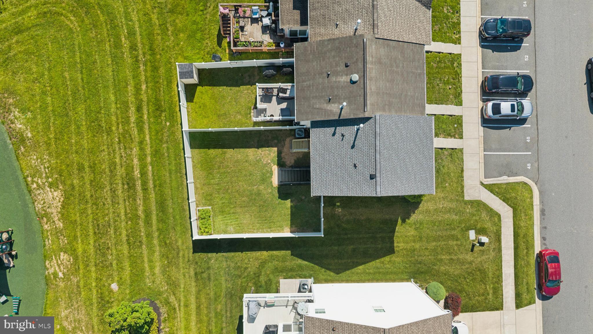 HOLLY WOODS - Residential