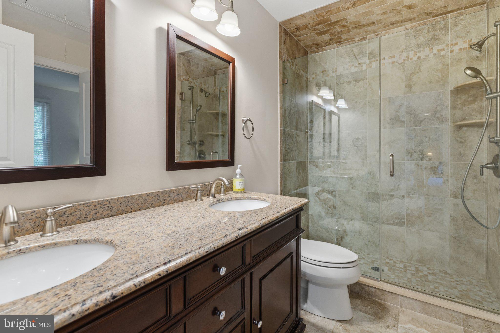 CHESTNUT CREEK - Residential