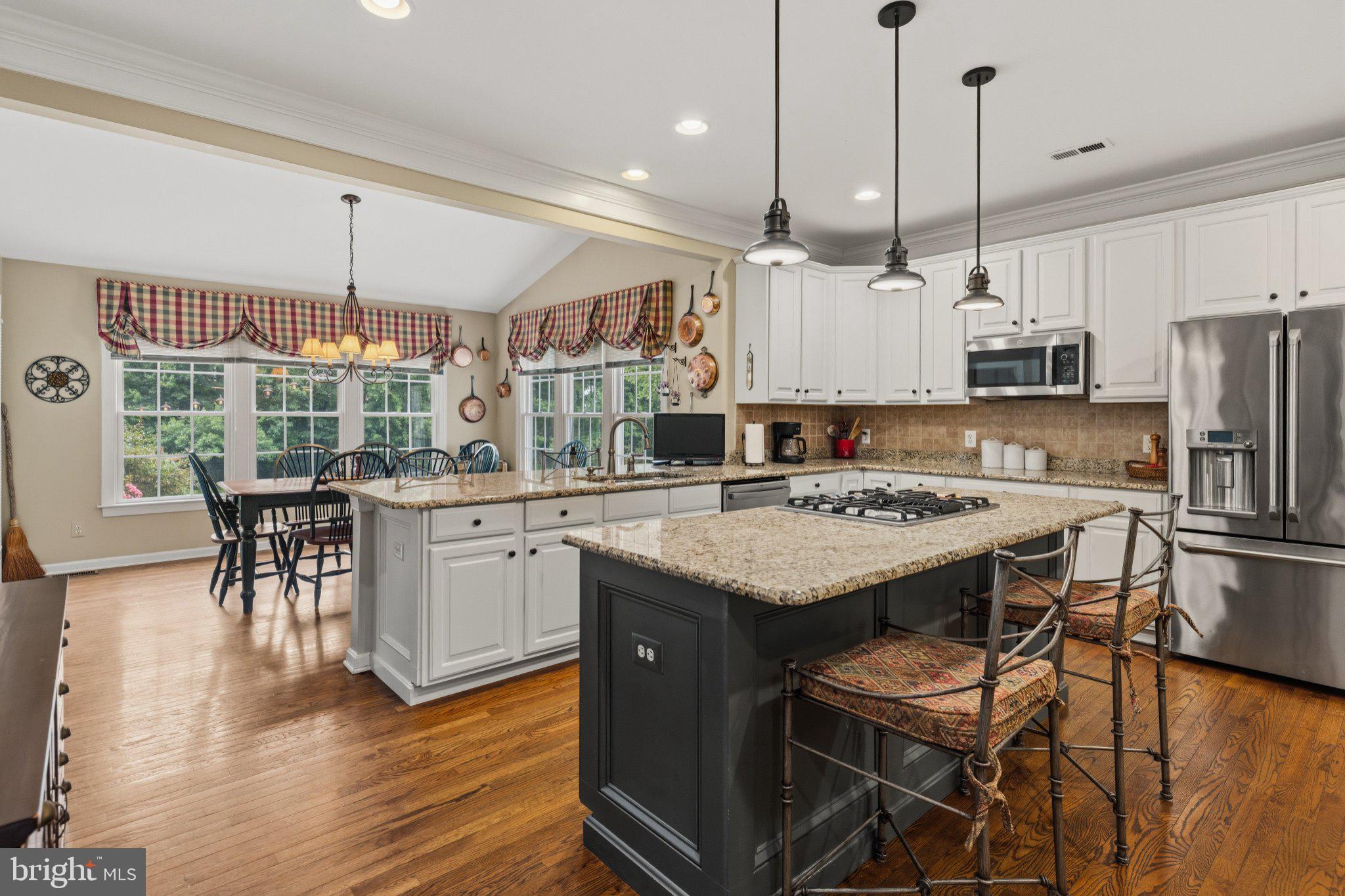 CHESTNUT CREEK - Residential