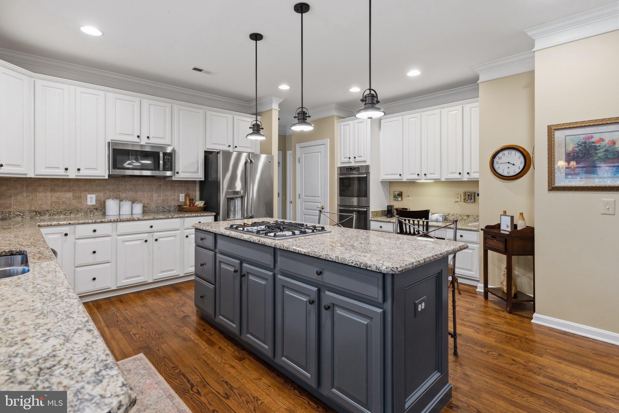 CHESTNUT CREEK - Residential