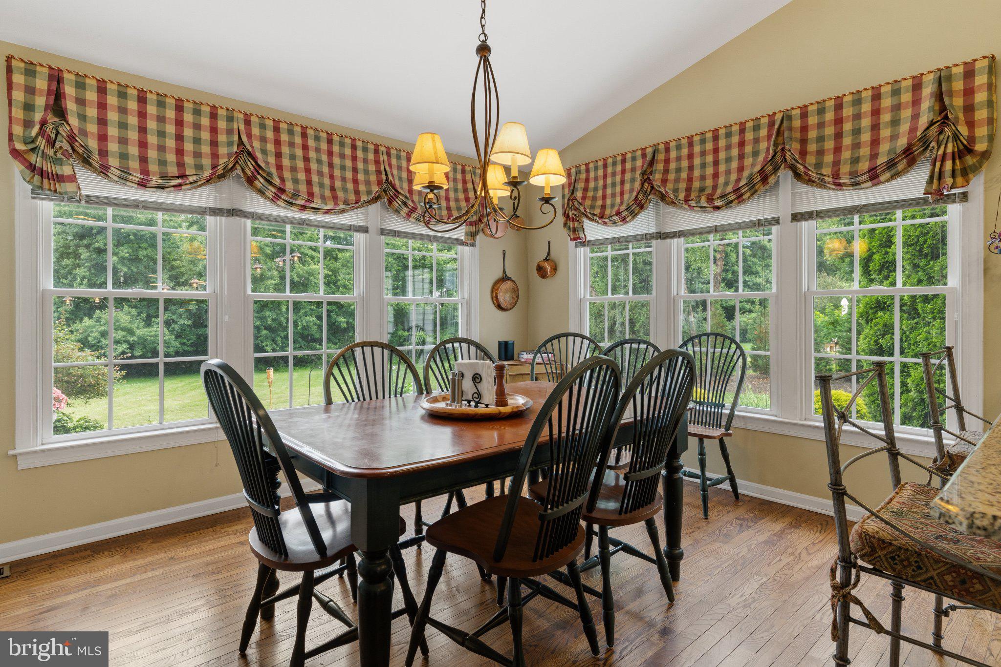 CHESTNUT CREEK - Residential