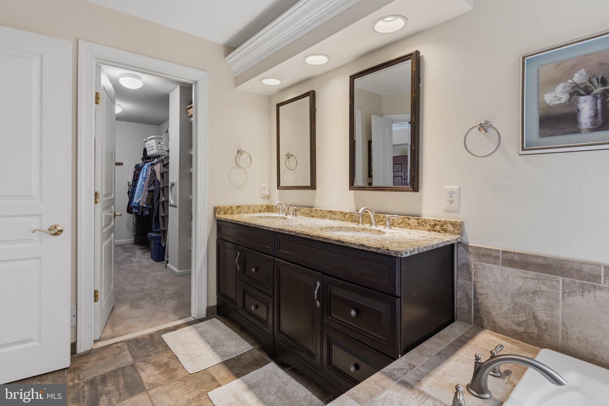 CHESTNUT CREEK - Residential