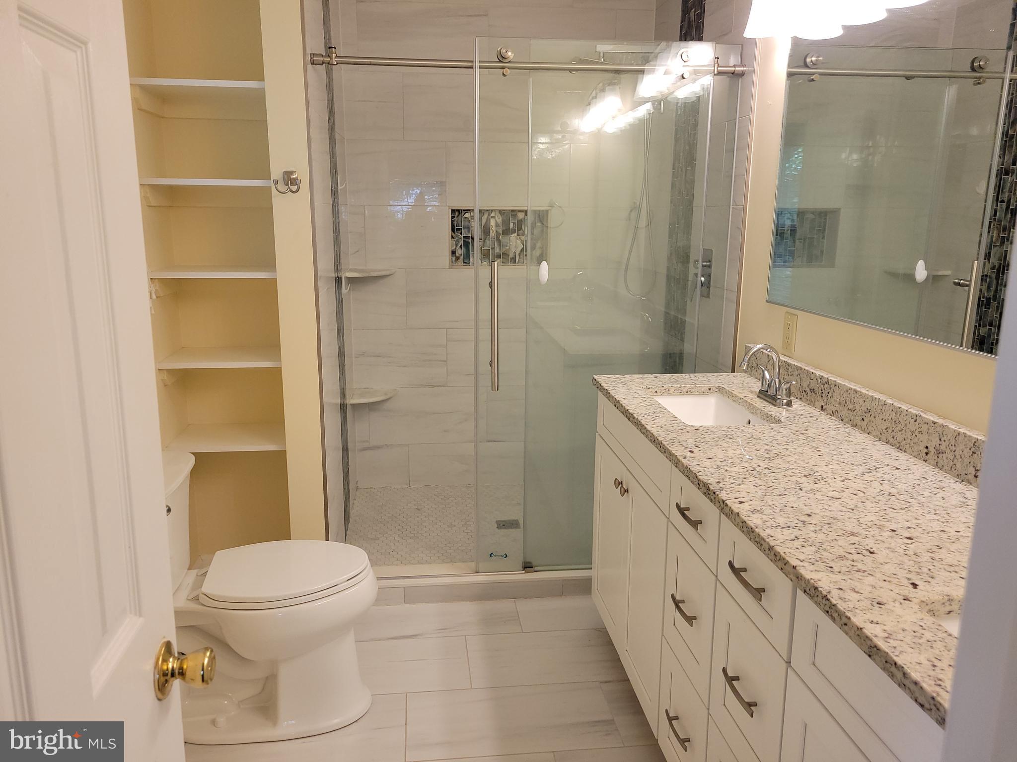 PRESIDENTIAL LAKES - Residential Lease