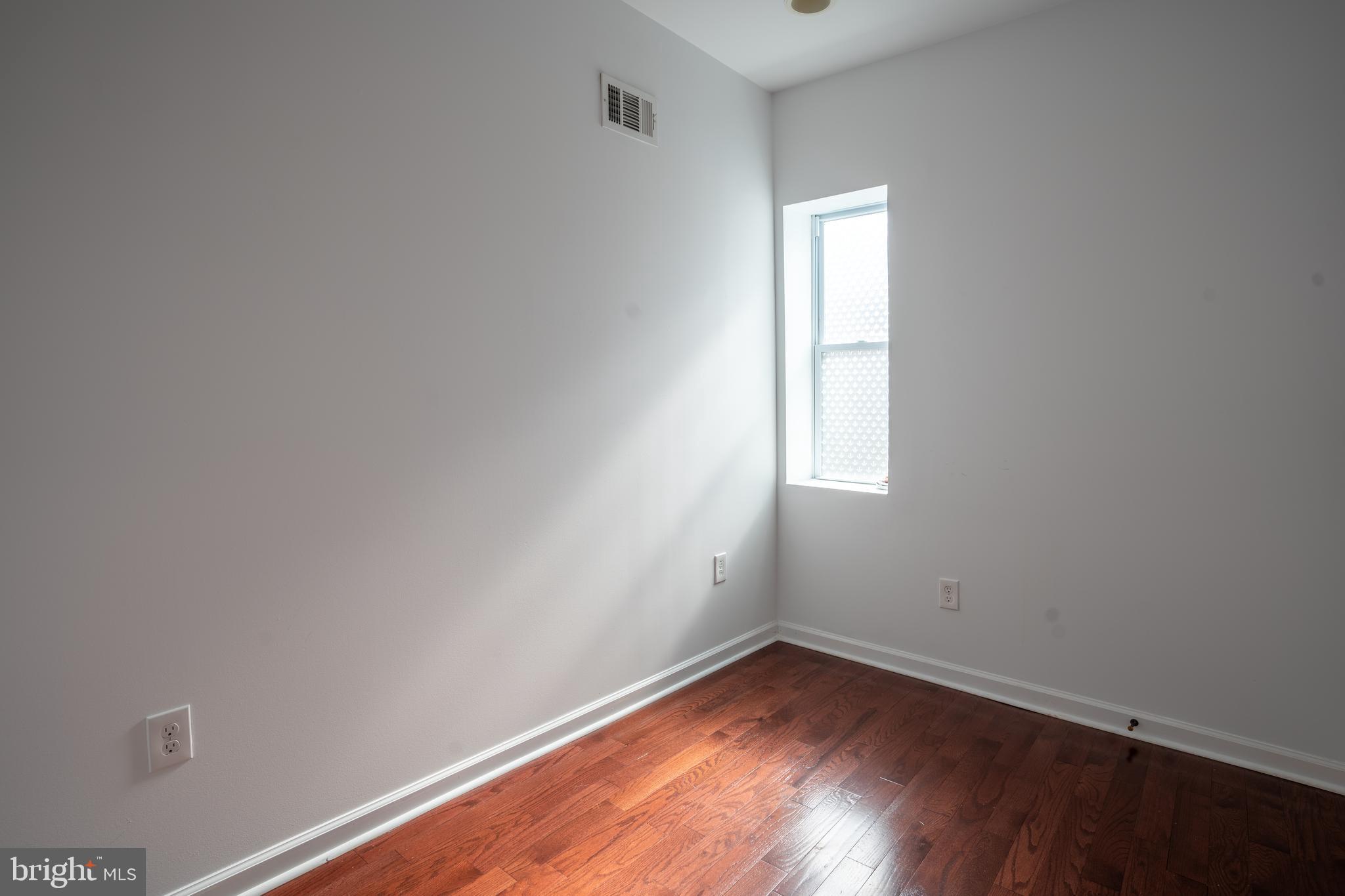 PASSYUNK SQUARE - Residential