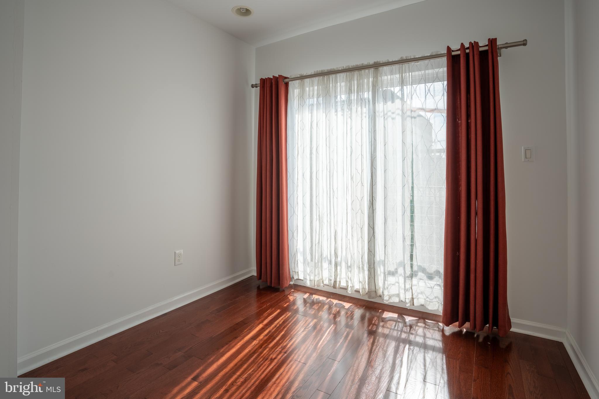 PASSYUNK SQUARE - Residential