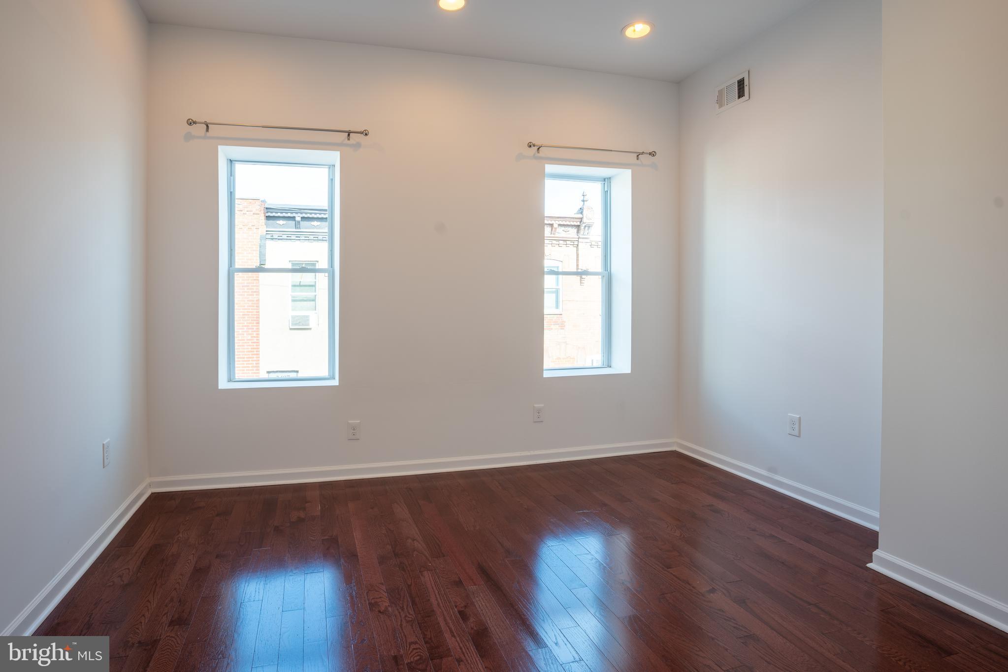 PASSYUNK SQUARE - Residential