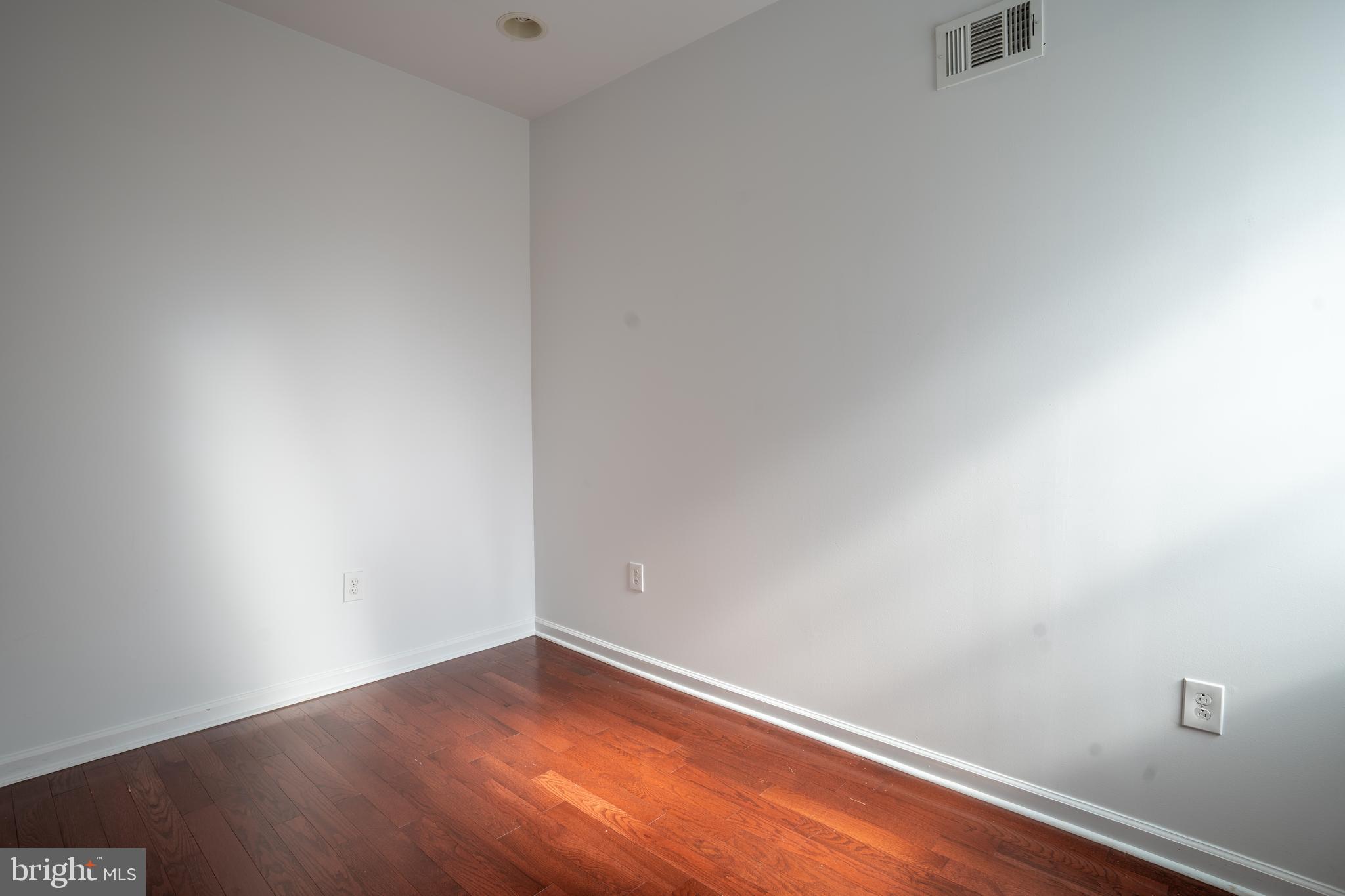 PASSYUNK SQUARE - Residential