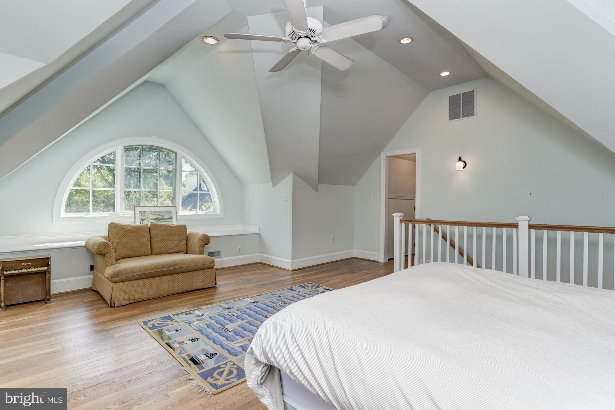 CHEVY CHASE - Residential