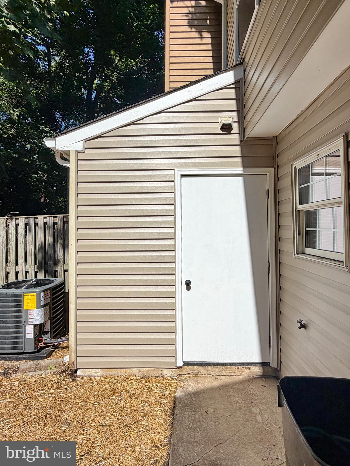 POTOMAC MEWS - Residential
