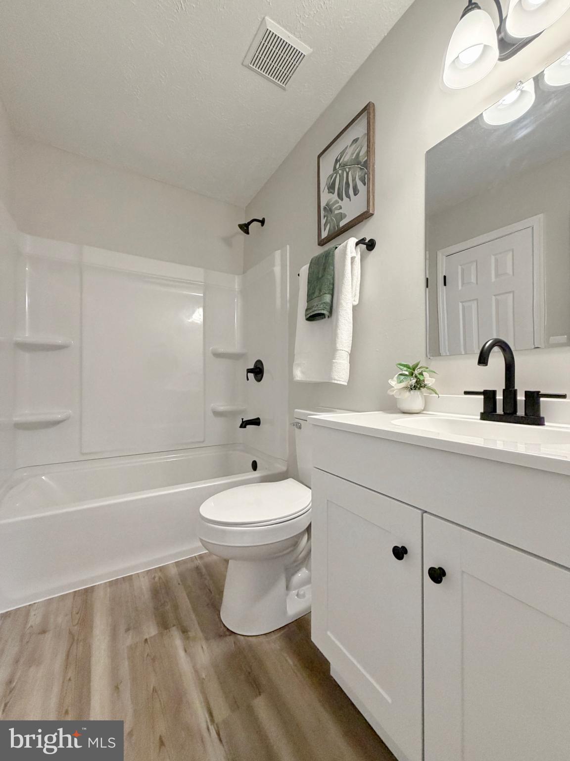 POTOMAC MEWS - Residential