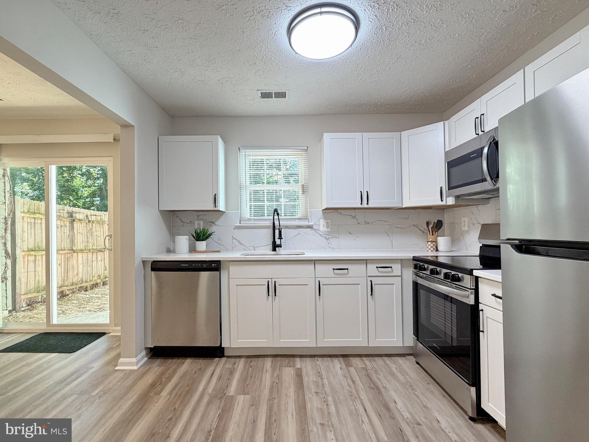 POTOMAC MEWS - Residential