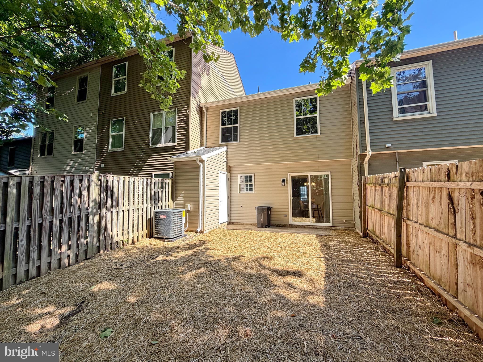 POTOMAC MEWS - Residential