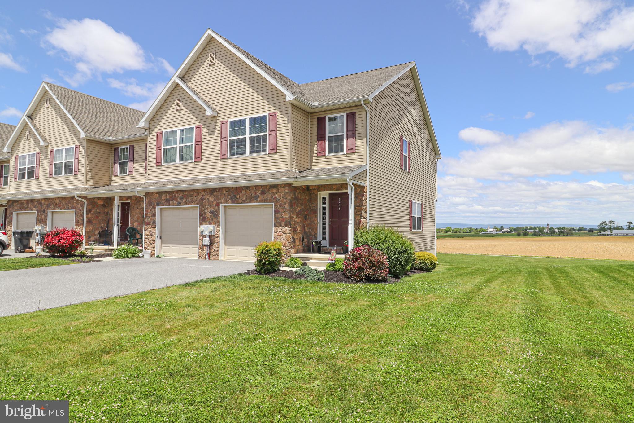 LINDA SUE GARDENS - Residential