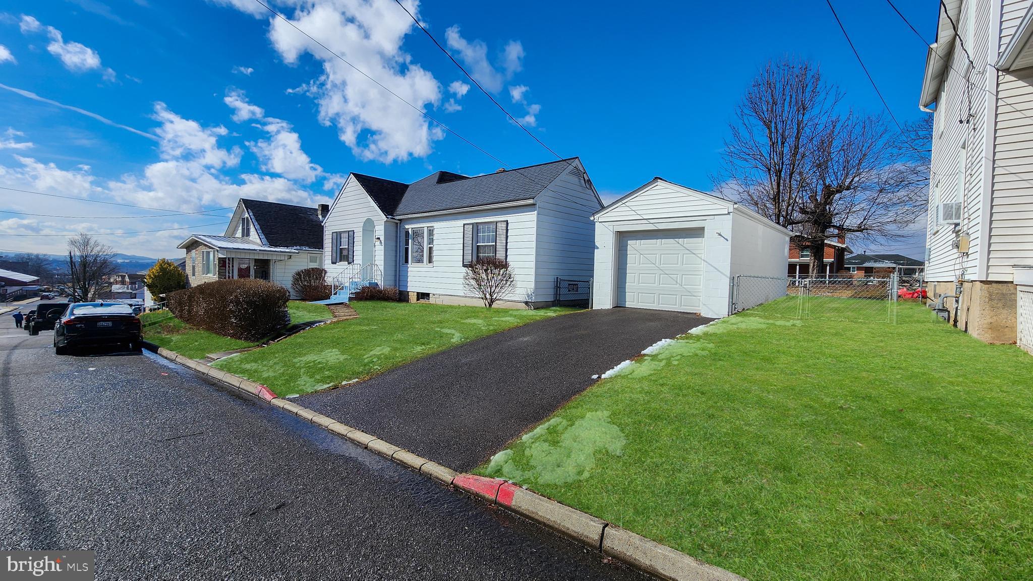 SOUTH END - Residential