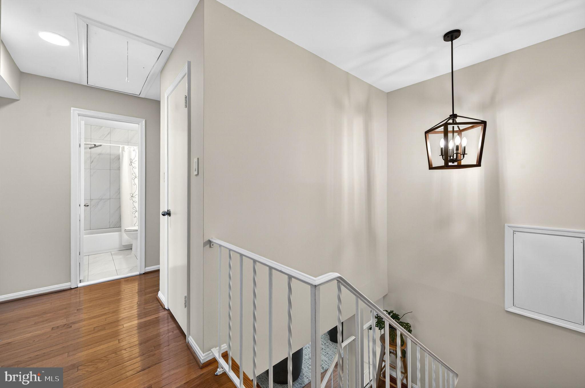 WESTMORELAND SQUARE - Residential