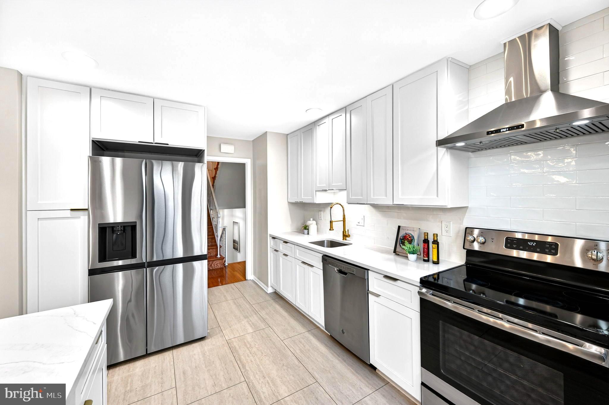 WESTMORELAND SQUARE - Residential