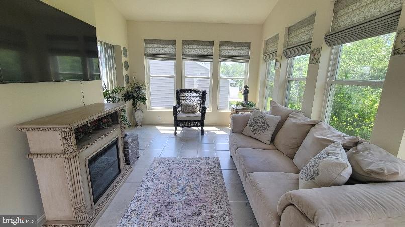 FREEDOM HILLS - Residential