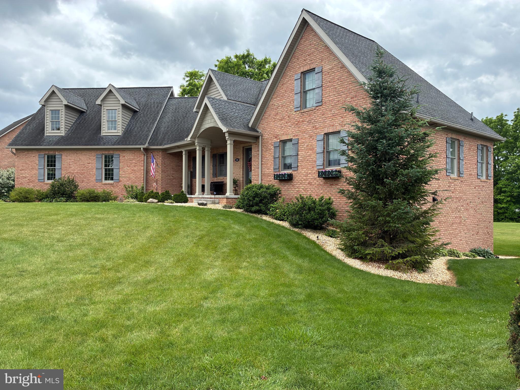 MOSS SPRING ESTATES - Residential