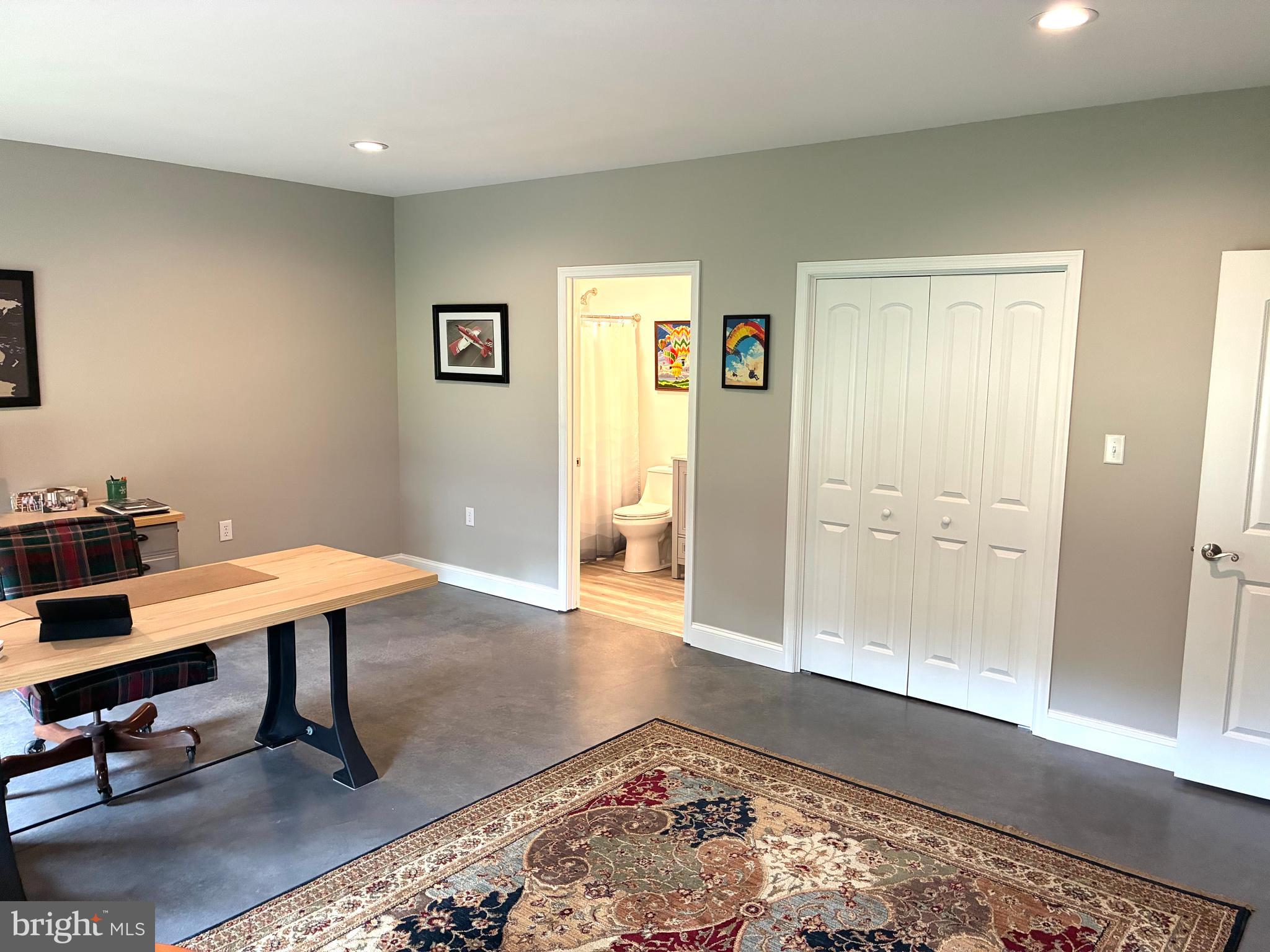 MOSS SPRING ESTATES - Residential