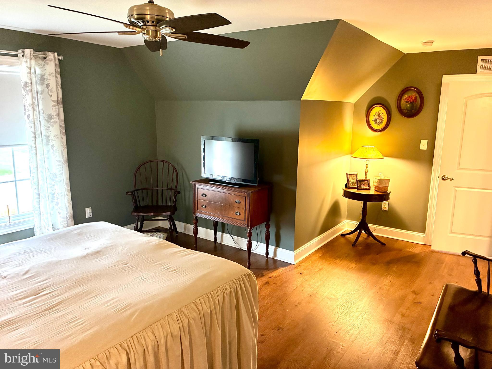 MOSS SPRING ESTATES - Residential