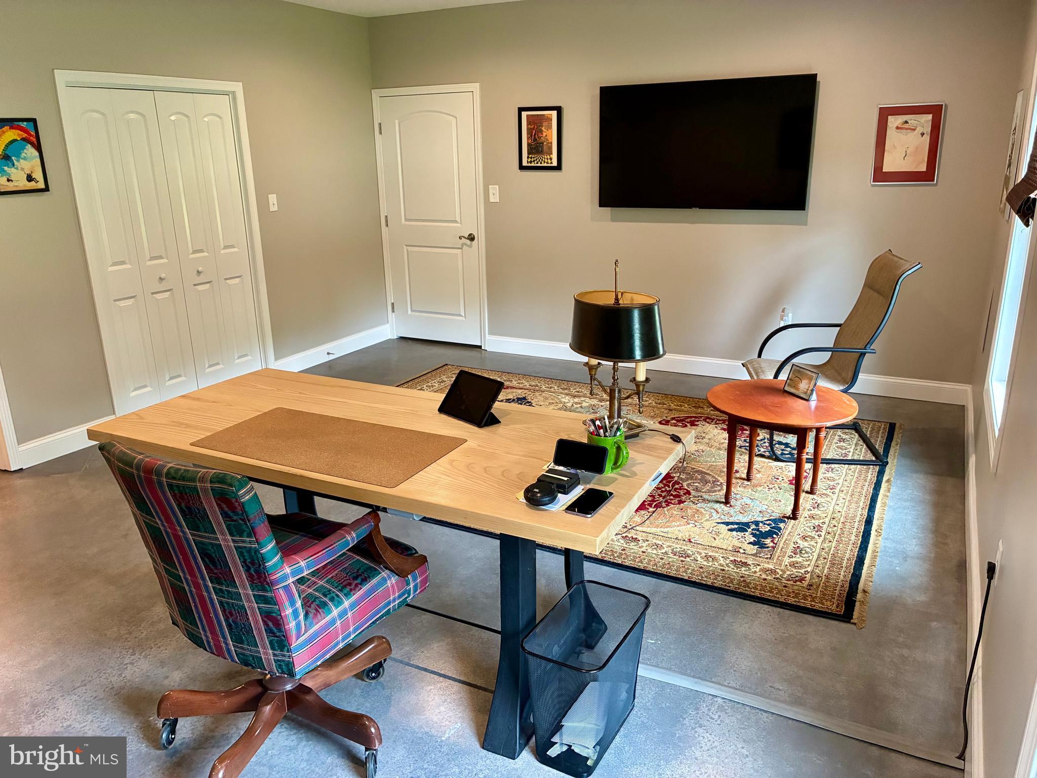 MOSS SPRING ESTATES - Residential