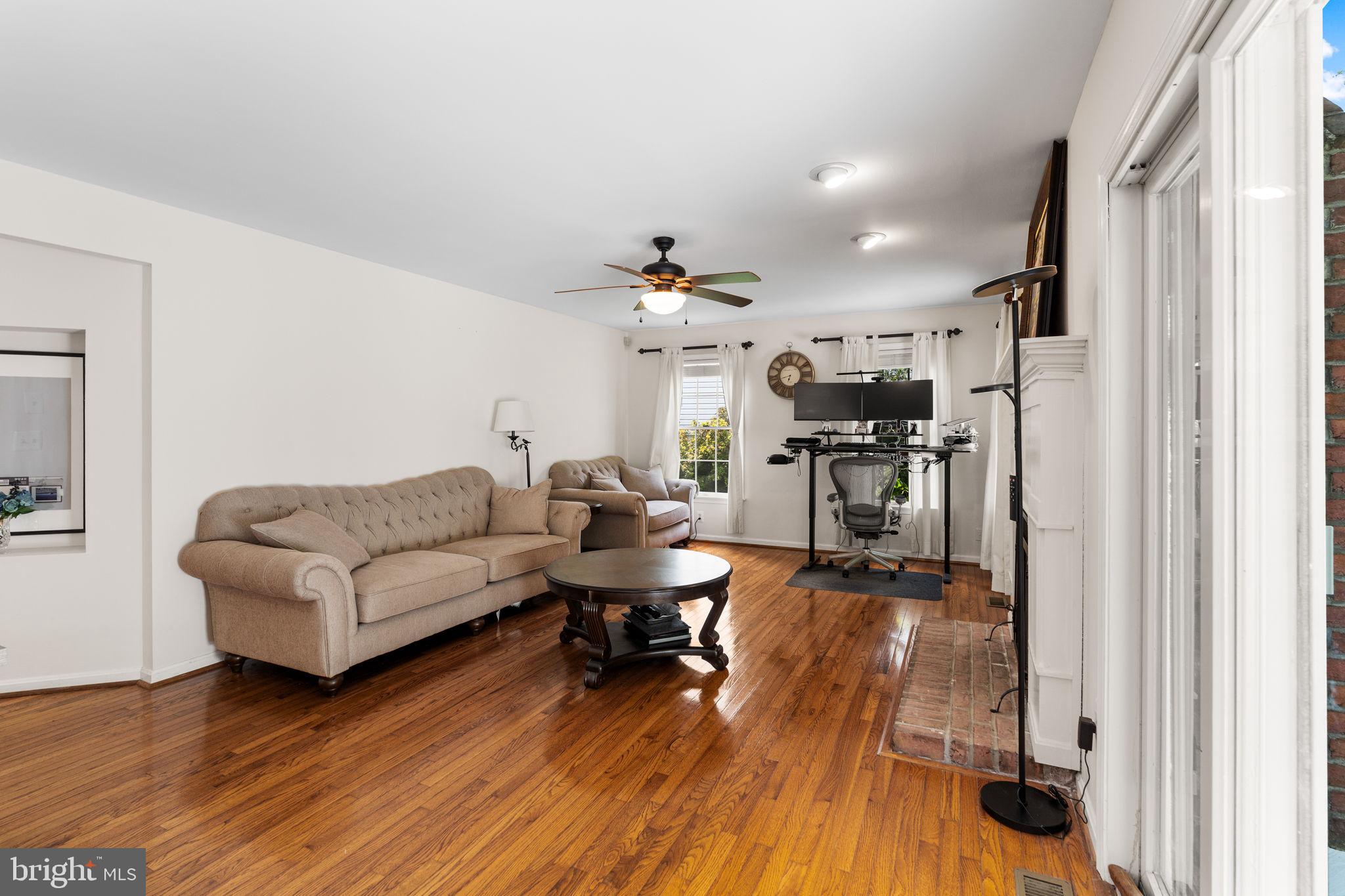 HUNTERS RUN - Residential