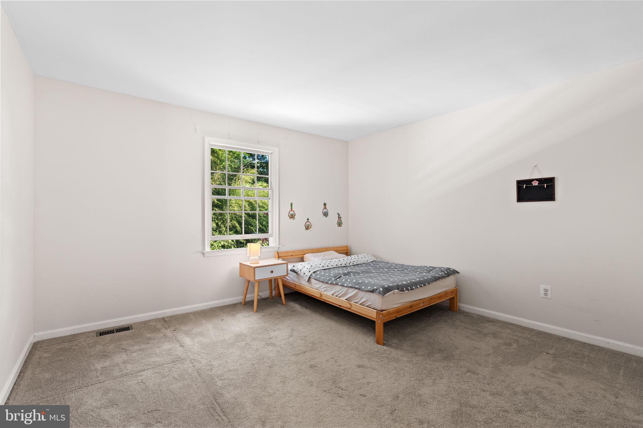 HUNTERS RUN - Residential