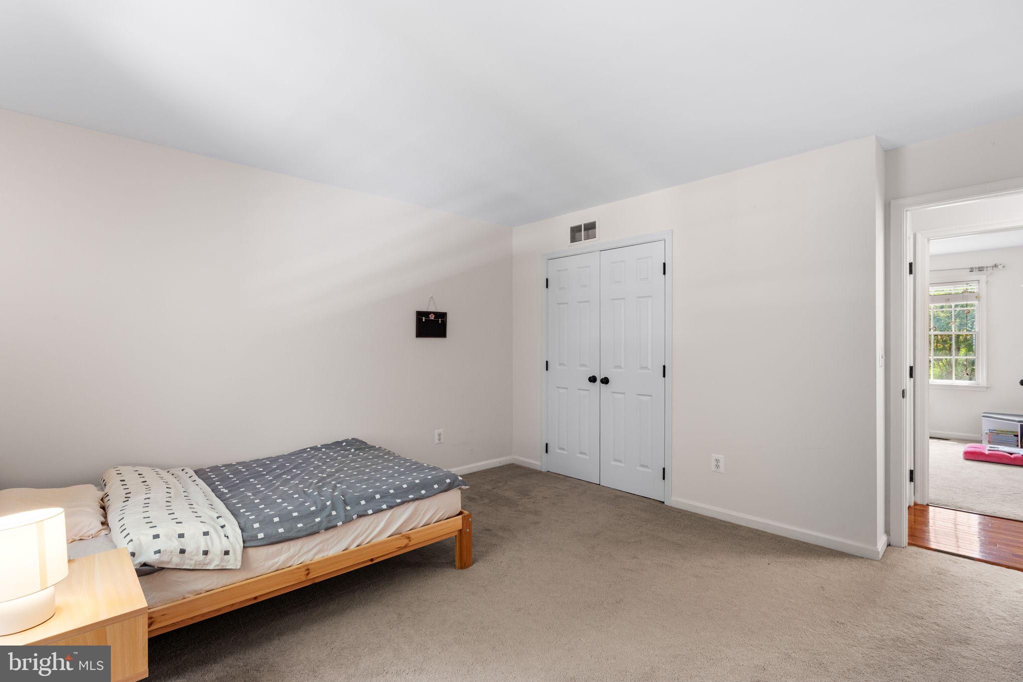 HUNTERS RUN - Residential