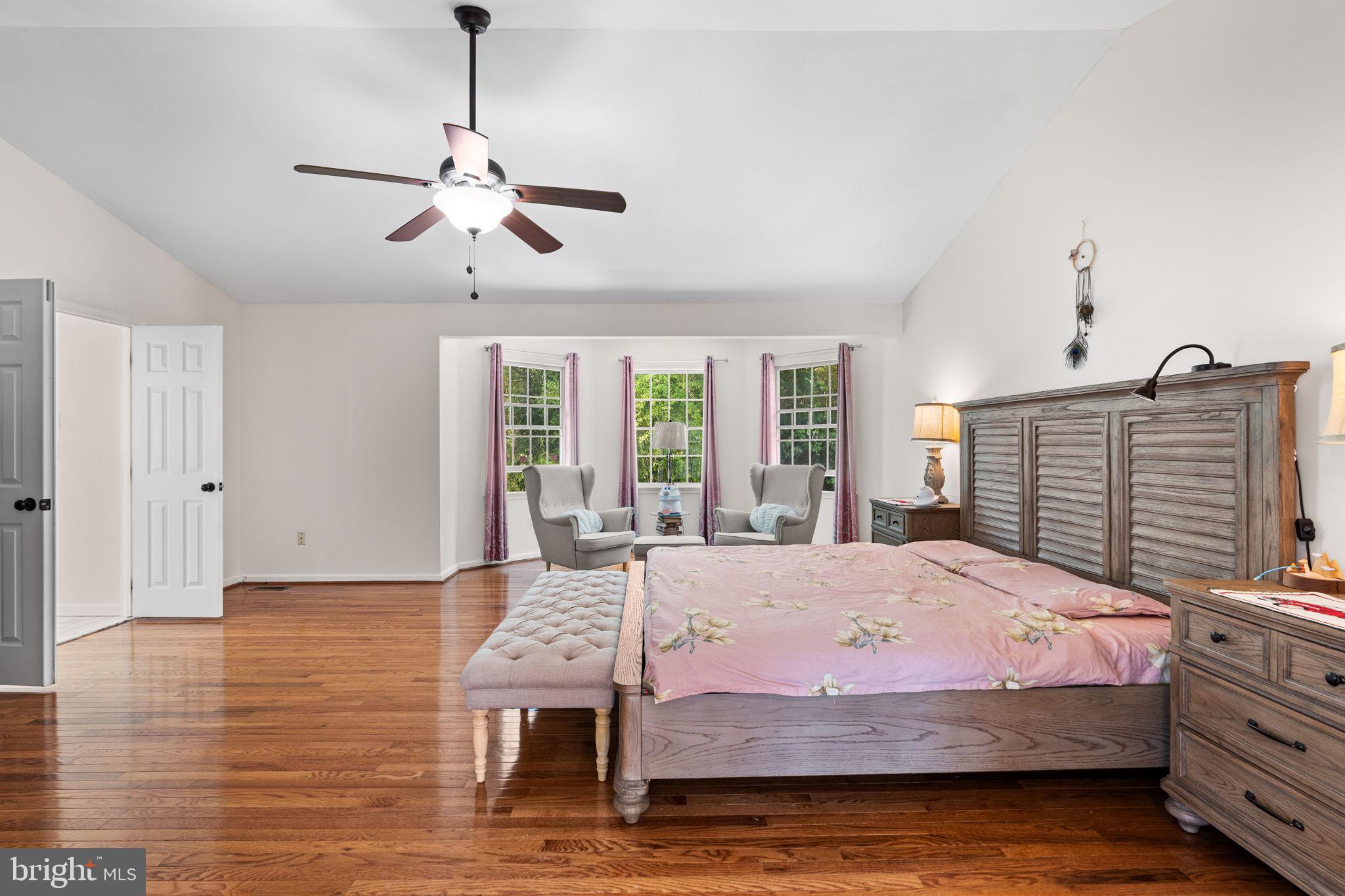 HUNTERS RUN - Residential