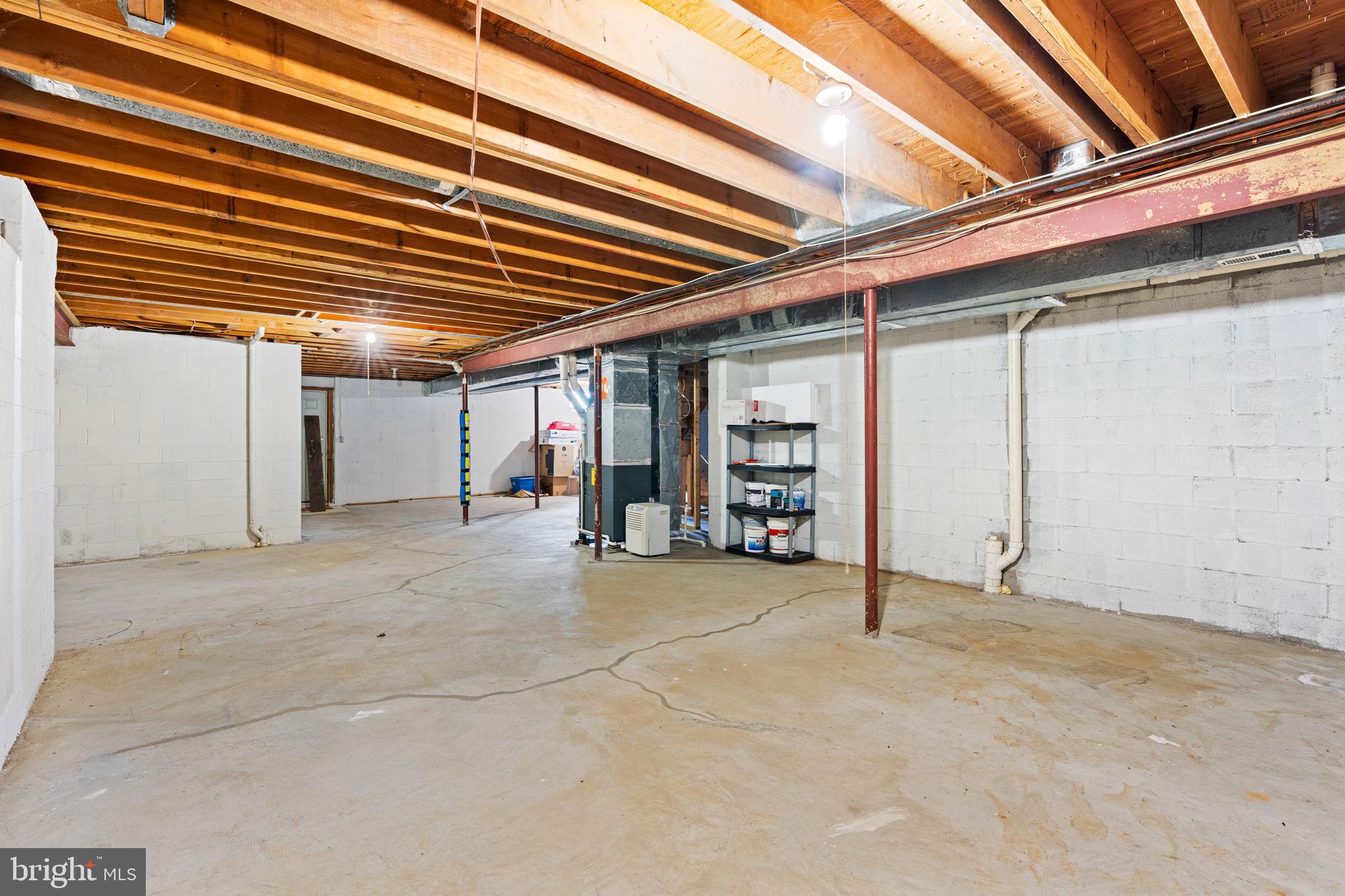 HUNTERS RUN - Residential