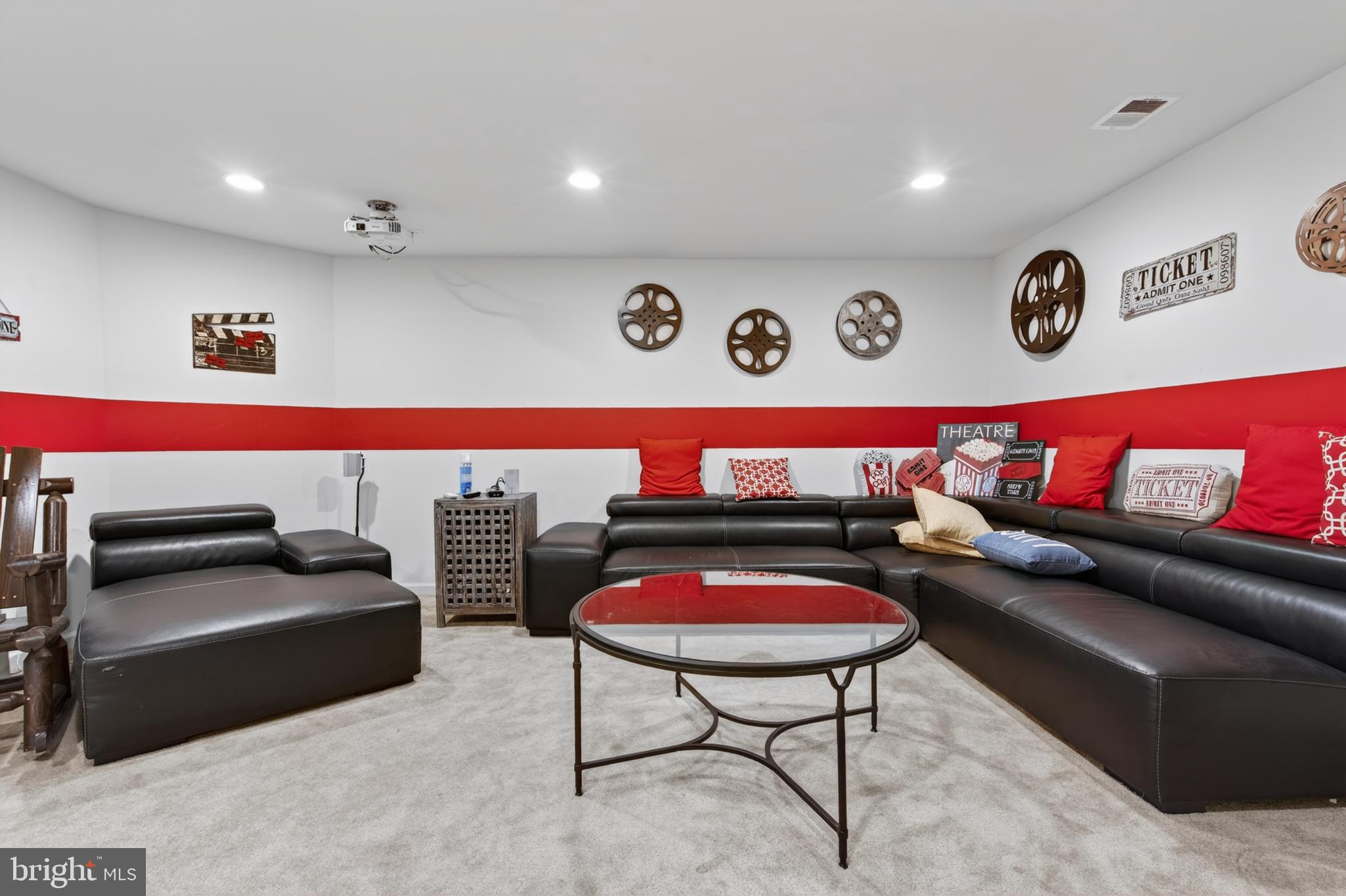MADISON GROVE - Residential
