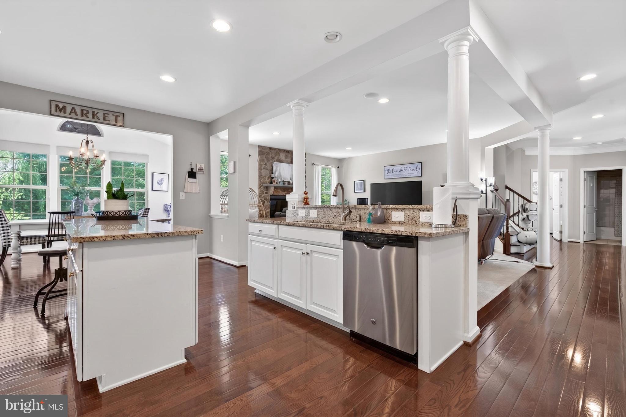 MADISON GROVE - Residential