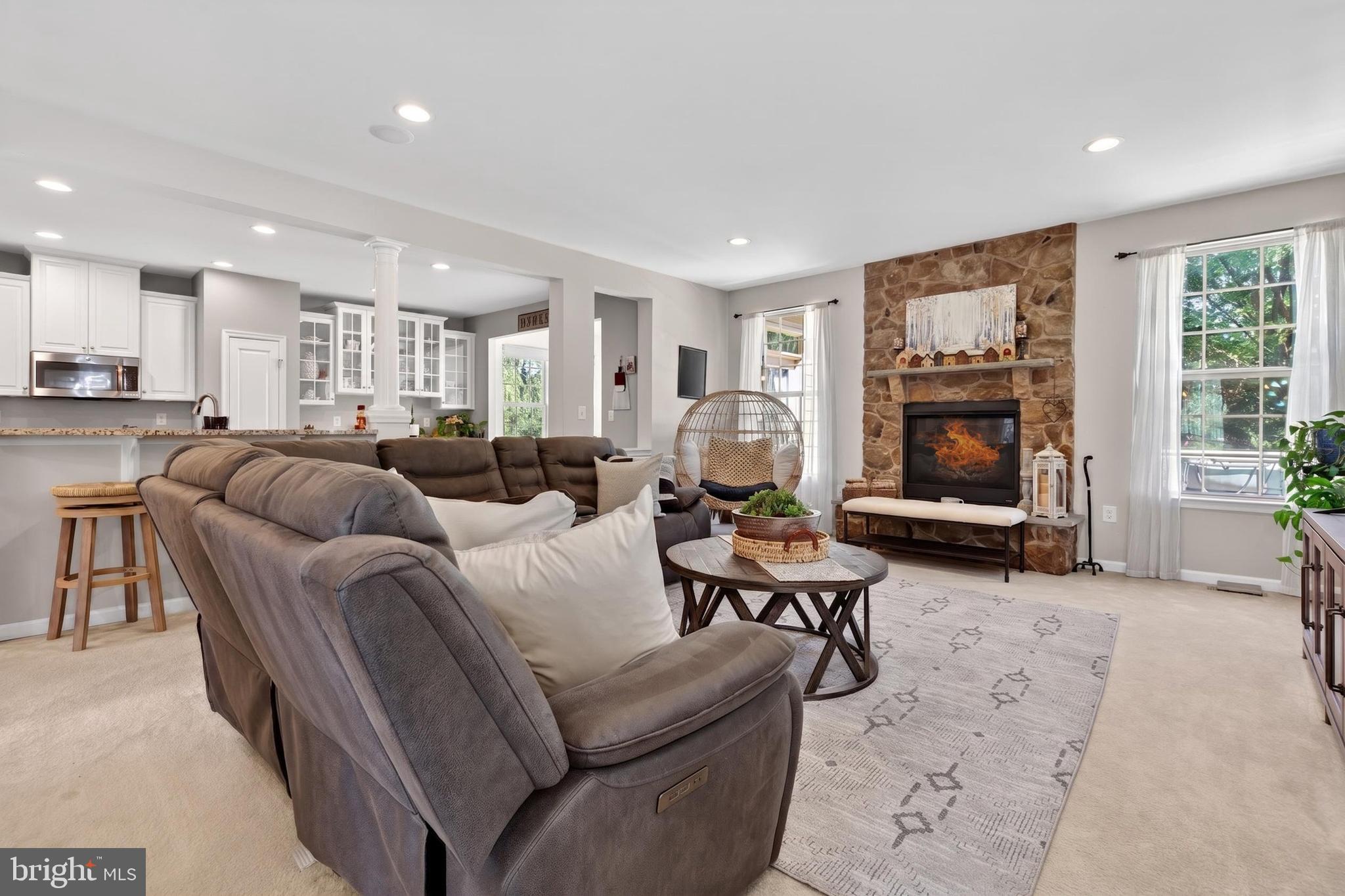 MADISON GROVE - Residential