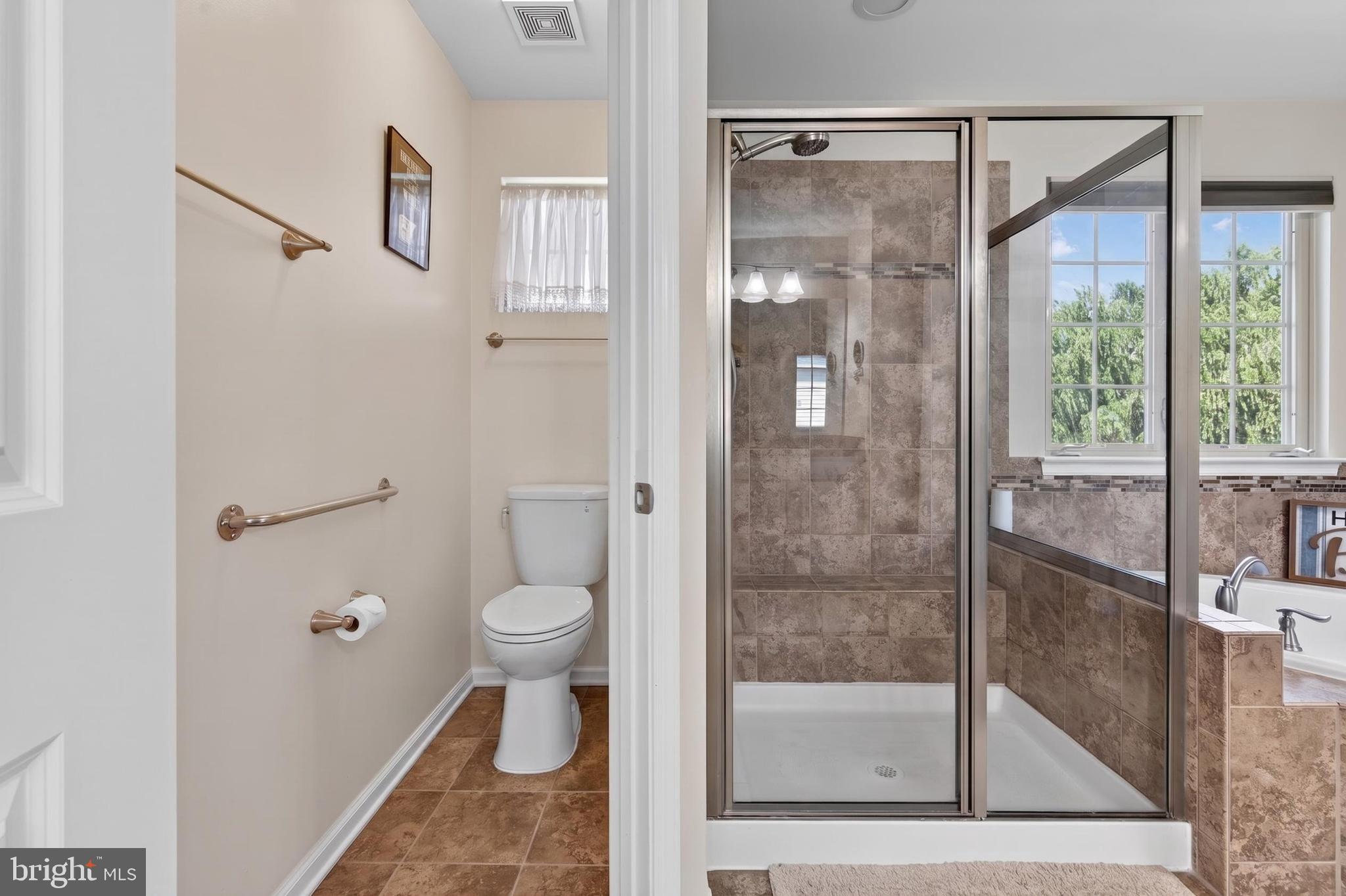 MADISON GROVE - Residential