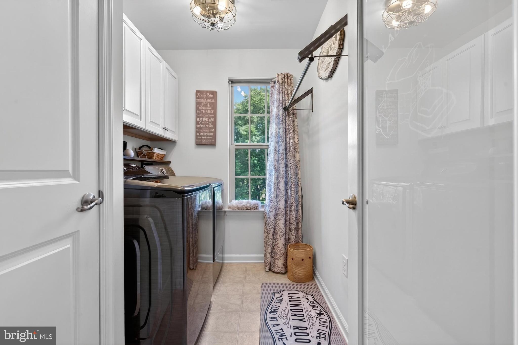 MADISON GROVE - Residential